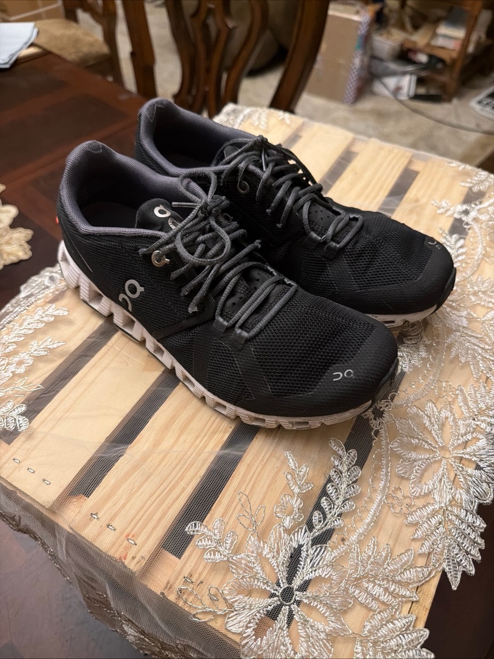 On Cloud Lightweight Men’s Running Shoes — Black/White